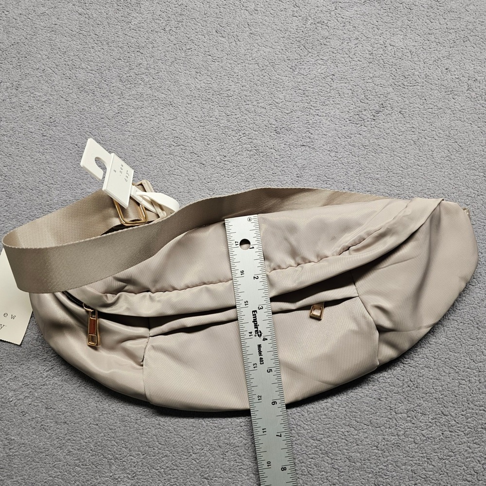 A New Day Fanny Pack Belt Bag‎ Womens Beige Adjustable Strap Zipper Closure - Picture 8 of 10